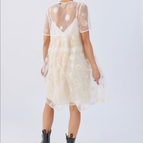 New Sister Jane Sparkling Daisies MIDI  Dress - Picture 2 of 4